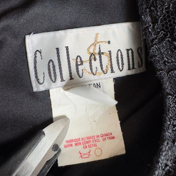 Vintage Dress with Lace - Picture 2 of 3